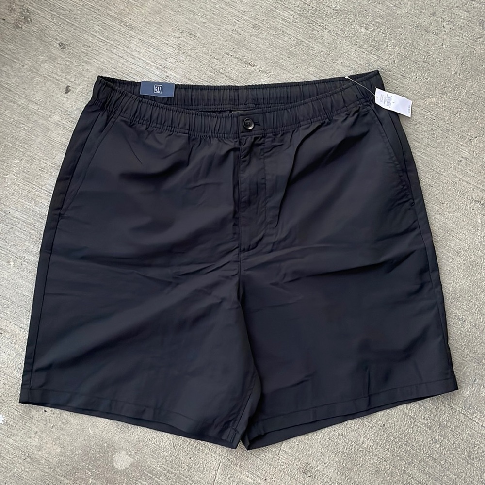 Gap short mens 7 “ easy short
